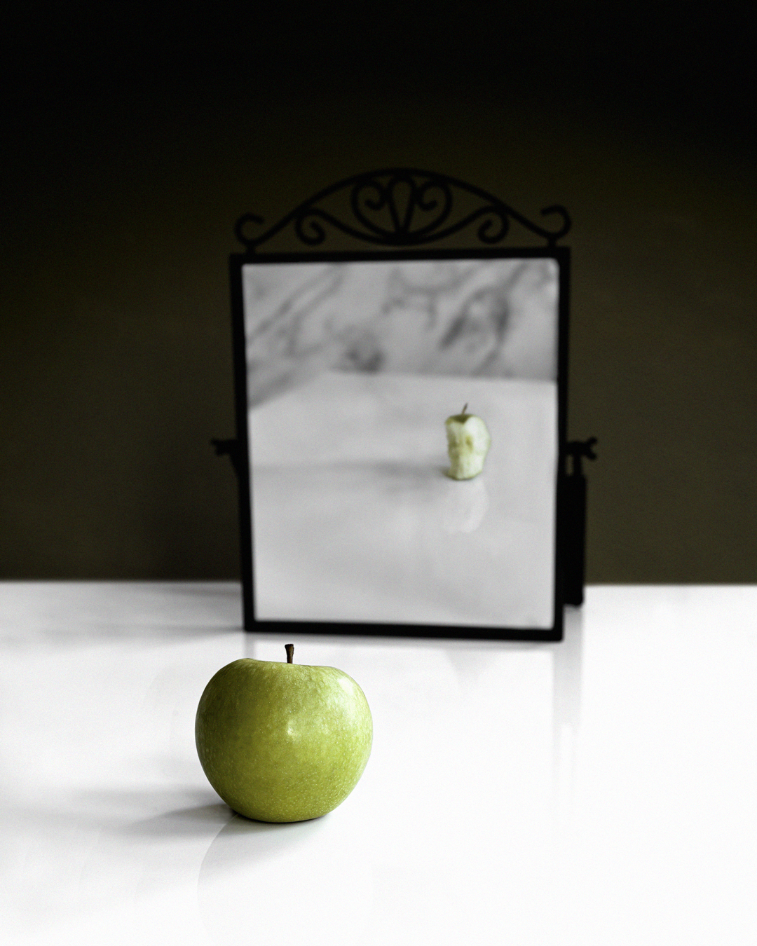Depressiver-Apfe-final-grain